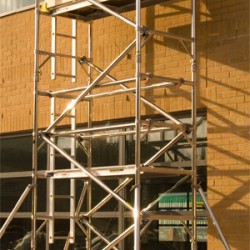 Boss Evolution Ladderspan Scaffold Tower  -   850  Length 2.5m  Height 1.7m Boss Evolution Ladderspan Scaffold Tower  -   850  Length 2.5m  Height 1.7m